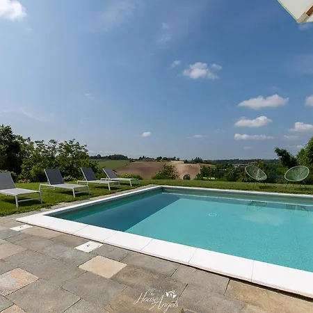 Fiori Villa Moncalvo